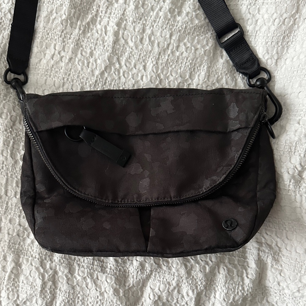 Lululemon Black Crossbody Bag